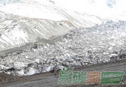 冰川移動(dòng)吞沒(méi)新疆萬(wàn)畝草場(chǎng)