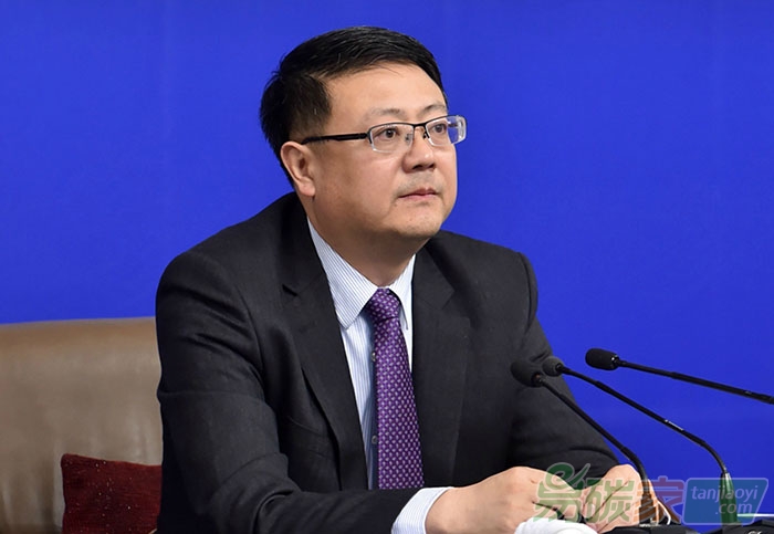 擼起袖子把工作抓實(shí)抓細(xì)抓好陳吉寧部長答記者問實(shí)錄